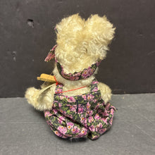Load image into Gallery viewer, Archive Collection Hannah Collectible Bunny

