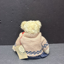 Load image into Gallery viewer, Delmarva Collectible Bear
