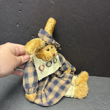 Load image into Gallery viewer, Artisan Series Daisey Collectible Bunny
