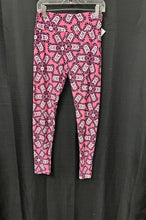 Load image into Gallery viewer, Geometric Pattern Leggings
