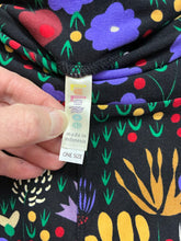 Load image into Gallery viewer, Flower Leggings
