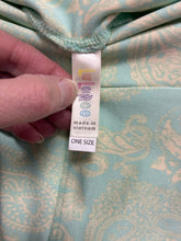 Load image into Gallery viewer, Paisley Leggings
