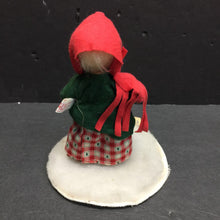 Load image into Gallery viewer, Mobilitee Christmas Caroler Doll 1985 Vintage Collectible (Annalee)
