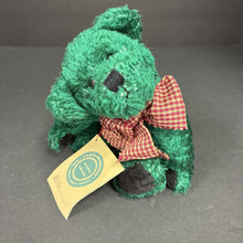 Load image into Gallery viewer, Mistle Christmas Collectible Bear

