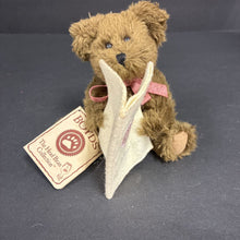 Load image into Gallery viewer, Head Bean Collection Thinkin' of Ya Series Molly Collectible Bear
