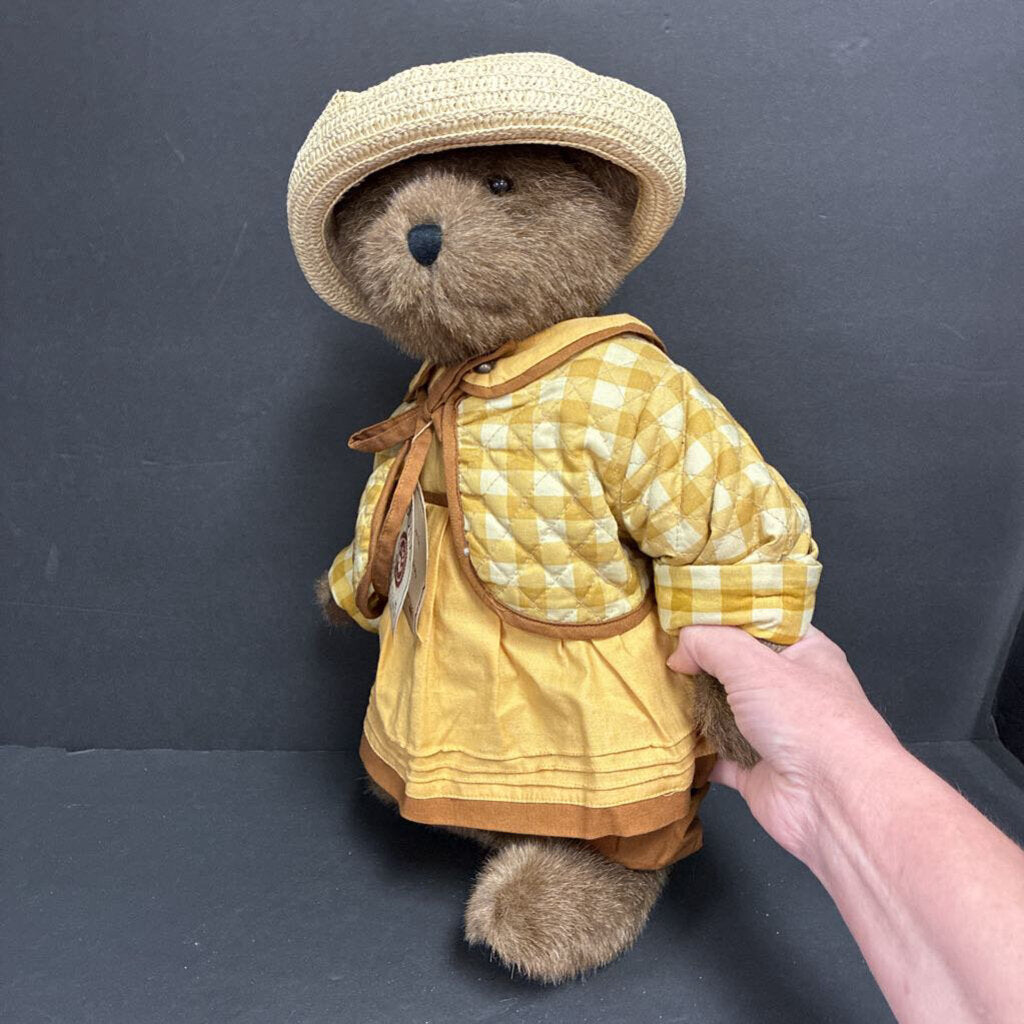 Boyd's Best Dressed Lauralee Pearsley Collectible Bear