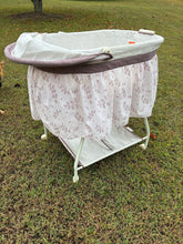 Load image into Gallery viewer, Deluxe Sweet Beginnings Bassinet Battery Operated
