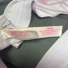 Load image into Gallery viewer, Jrs Wear Everywhere Wireless Push-Up Bra
