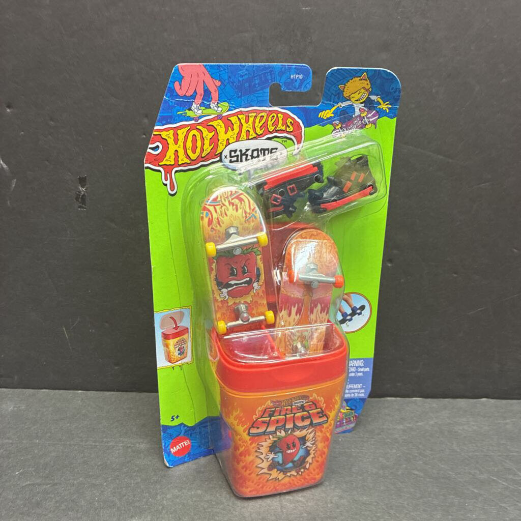 Fire & Spice Finger Skateboards w/Sneakers (NEW)