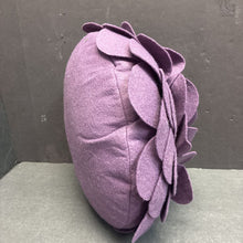 Load image into Gallery viewer, Flower Pillow
