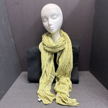 Load image into Gallery viewer, Girls Patterned Scarf (2 Chic)
