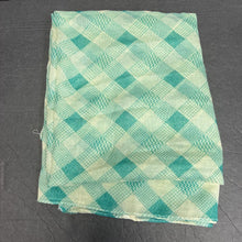 Load image into Gallery viewer, Checkered Scarf
