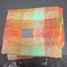 Load image into Gallery viewer, Checkered Scarf
