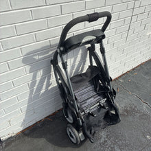 Load image into Gallery viewer, Classic Connect Click Connect Stroller
