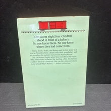 Load image into Gallery viewer, Mike's Mystery (Gertrude Chandler Warner) (The Boxcar Children) (Scholastic Old Cover) -series paperback
