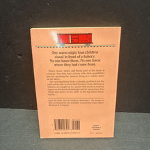 Load image into Gallery viewer, Mystery in the Sand (Gertrude Chandler Warner) (The Boxcar Children) (Albert Whitman &amp; Company Old Cover) -series paperback

