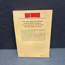 Load image into Gallery viewer, The Mystery in San Francisco (Gertrude Chandler Warner) (The Boxcar Children) (Scholastic Old Cover) -series paperback
