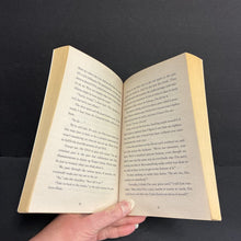Load image into Gallery viewer, Payback (Masterminds) (Gordon Korman) -series paperback
