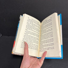 Load image into Gallery viewer, The Secret of the Old Mill (The Hardy Boys) (Franklin W. Dixon) -series hardcover
