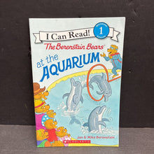 Load image into Gallery viewer, The Berenstain Bears at the Aquarium (Jan &amp; Mike Berenstain) (I Can Read Level 1) -character reader paperback
