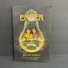 Load image into Gallery viewer, The City of Ember: The Graphic Novel (Jeanne DuPrau &amp; Dallas Middaugh) -chapter paperback
