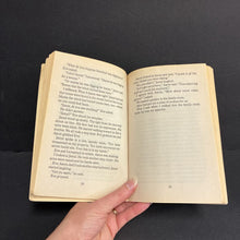 Load image into Gallery viewer, Pizza With Extra Creeps (Spine Chillers) (Fred E. Katz) -series paperback
