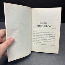 Load image into Gallery viewer, A Boy Called Bat (Elana K. Arnold) -chapter paperback
