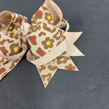 Load image into Gallery viewer, Exotic Print Hairbow Clip

