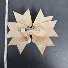 Load image into Gallery viewer, Exotic Print Hairbow Clip
