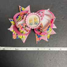 Load image into Gallery viewer, Minions Bowknot Bottlecap Hairbow Clip
