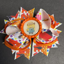 Load image into Gallery viewer, Minions Bowknot Bottlecap Hairbow Clip
