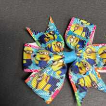 Load image into Gallery viewer, Minions Hairbow Clip
