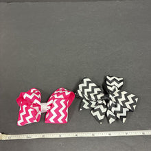 Load image into Gallery viewer, 2pk Chevron Hairbow Clips
