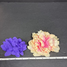 Load image into Gallery viewer, 2pk Flower Hairbow Clips
