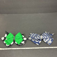 Load image into Gallery viewer, 2pk Polka Dot/Chevron Hairbow Clips
