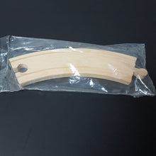 Load image into Gallery viewer, Melissa &amp; Doug 6 inch wooden curve track
