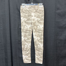 Load image into Gallery viewer, 90% Polyester 10% Spandex Camo Leggings (NEW)
