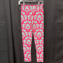 Load image into Gallery viewer, 90% Polyester 10% Spandex Damask Leggings (NEW)
