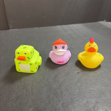 Load image into Gallery viewer, 3pk Bath Ducks
