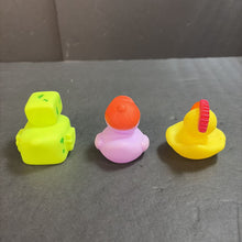 Load image into Gallery viewer, 3pk Bath Ducks
