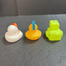 Load image into Gallery viewer, 3pk Bath Ducks
