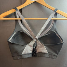 Load image into Gallery viewer, Jrs Sports Bra
