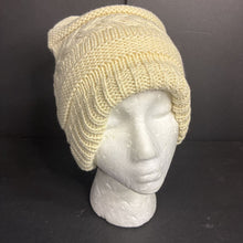 Load image into Gallery viewer, Girls Winter Hat (NEW) (Rosoz)
