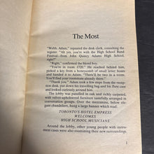 Load image into Gallery viewer, Who Is Bugs Potter? (Gordon Korman) (Apple Paperbacks) -chapter paperback
