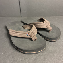 Load image into Gallery viewer, Boys Soft Rubber Flip Flops
