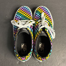 Load image into Gallery viewer, Girls Doheny Checkered Shoes
