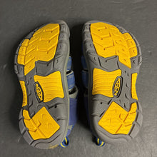 Load image into Gallery viewer, Boys Sandals
