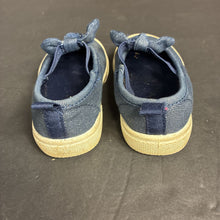 Load image into Gallery viewer, Girls Bow Shoes
