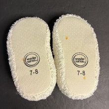 Load image into Gallery viewer, Girls " Dream Girl" Slippers
