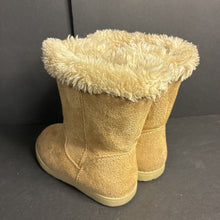 Load image into Gallery viewer, Girls Sparkly Winter Boots
